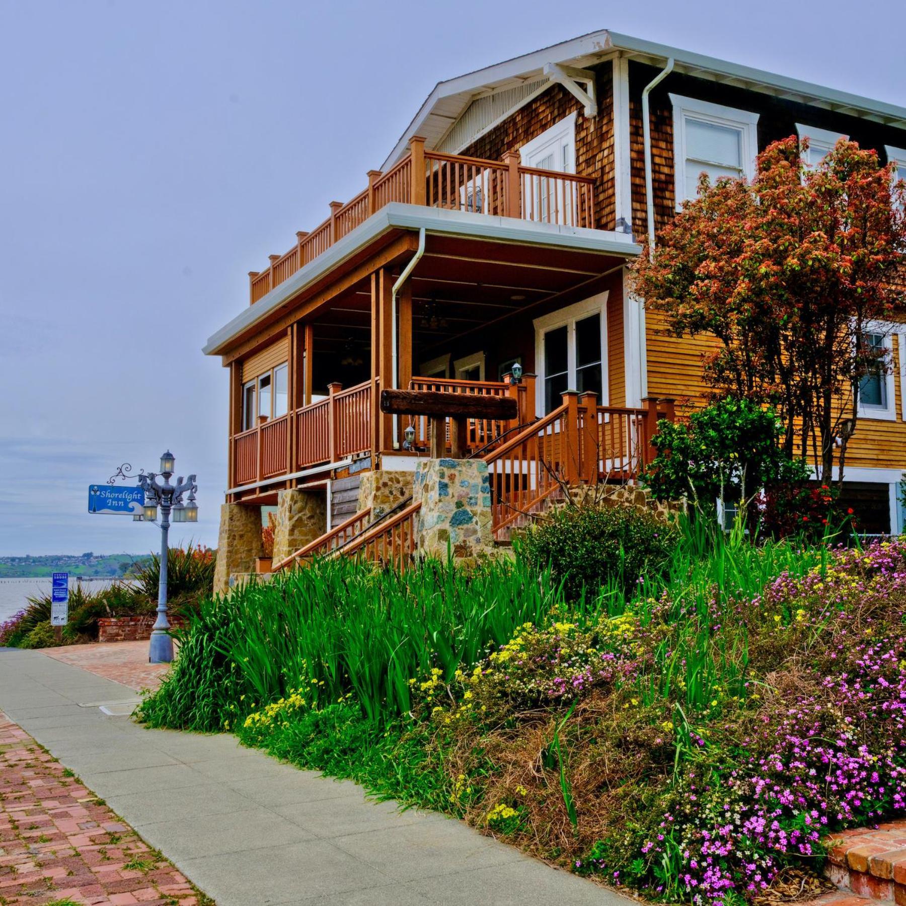 Shorelight Inn Benicia Exterior foto