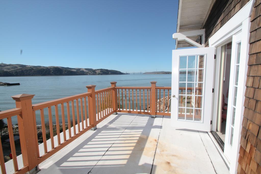 Shorelight Inn Benicia Zimmer foto